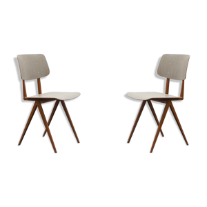Paire de chaises S16