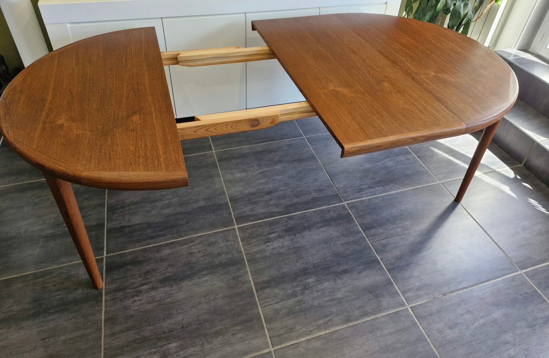 Extendable table VV Mobler Spottrup, 1960s