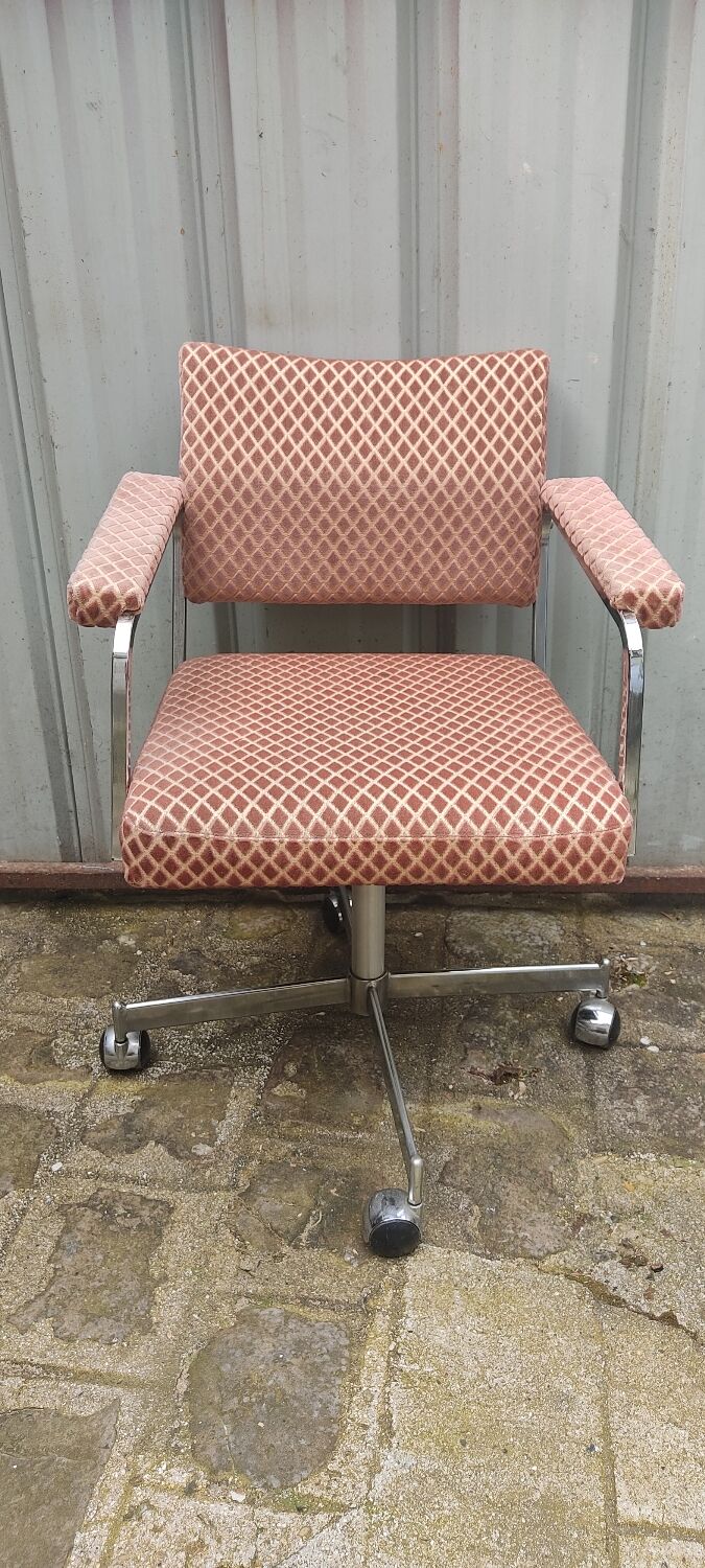 Vintage armchair 1970 chrome and velvet Wilhelm Ritz