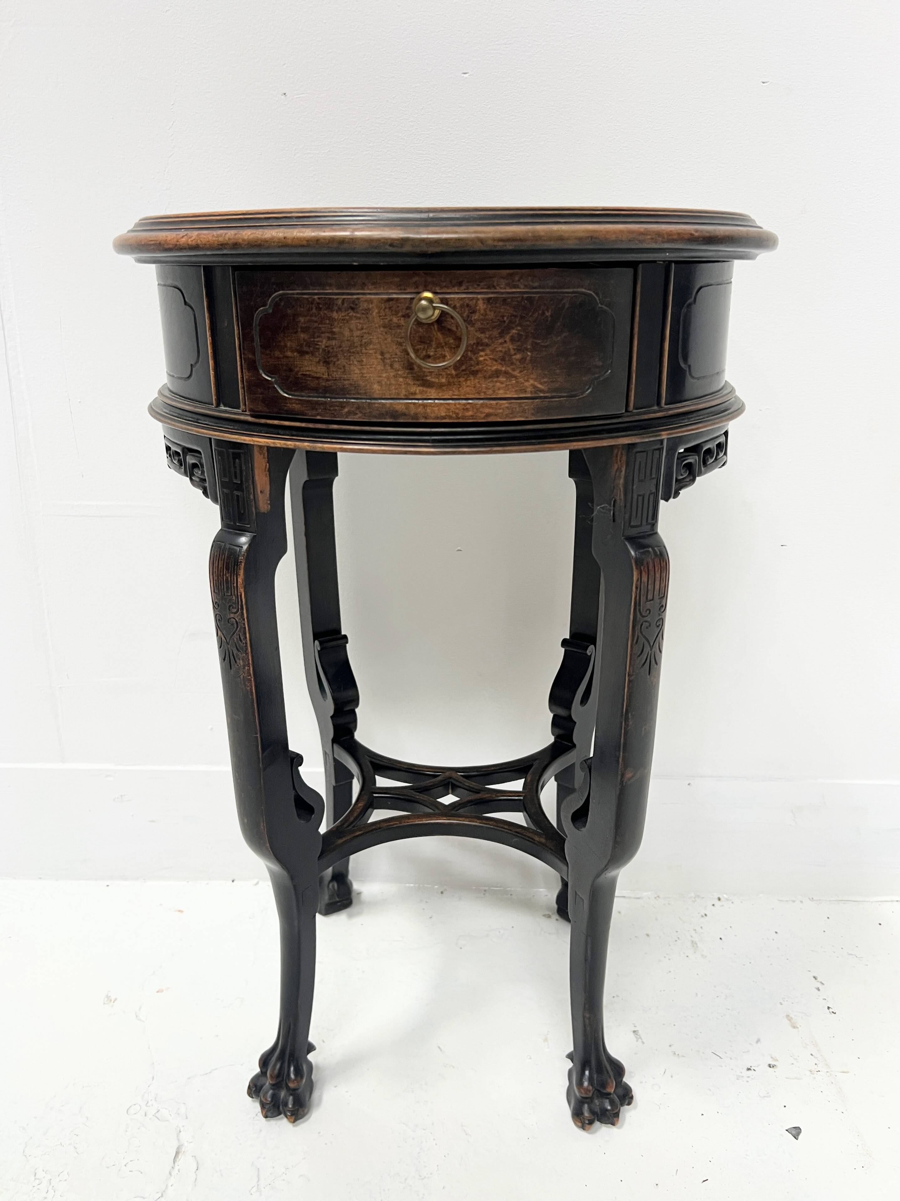 Asian style side table in natural wood, 20th century.