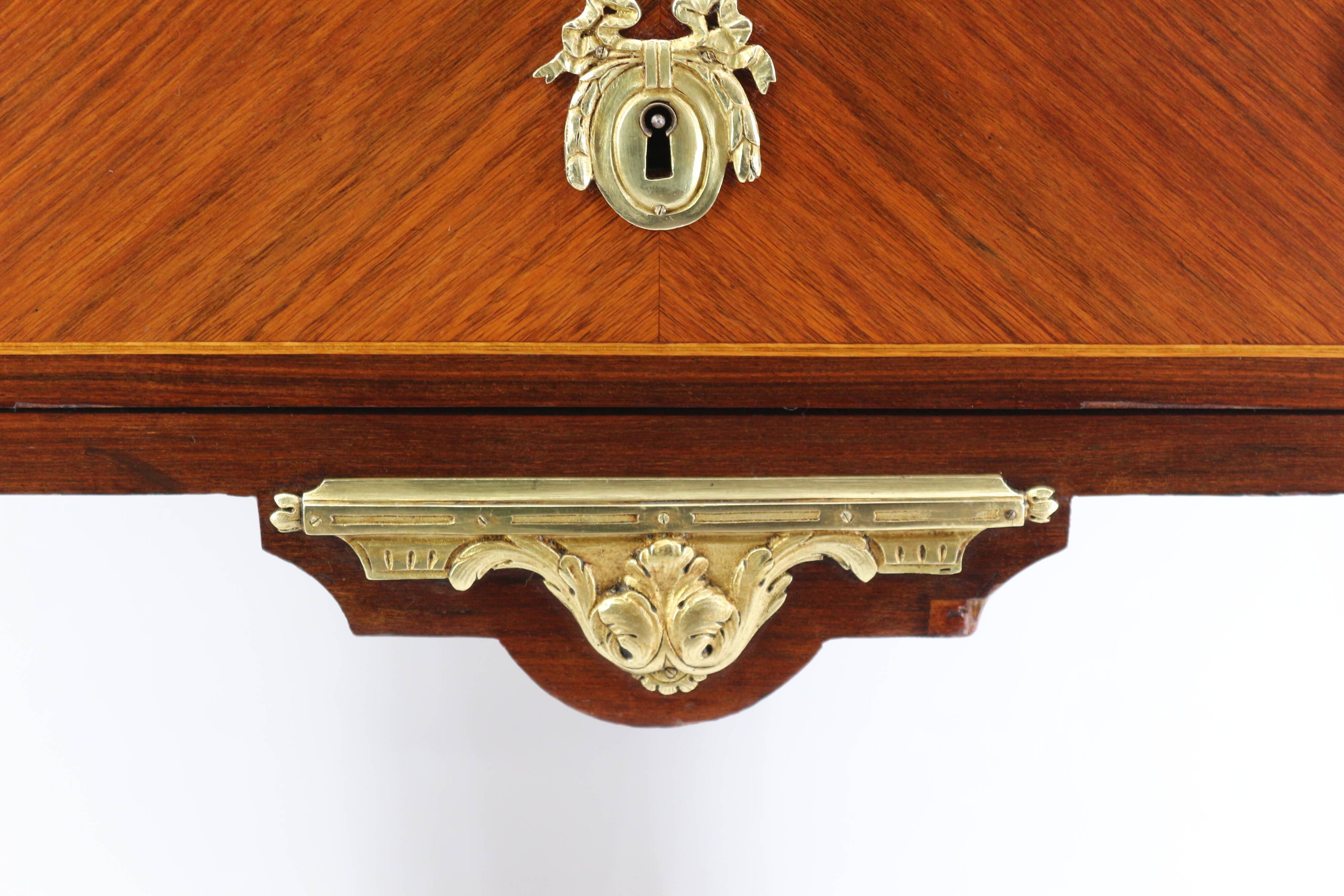 Commode style Louis XVI marbre brèche d'Alep