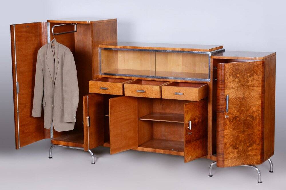 Bauhaus Czechia Sideboard in Walnut and Chrome-Plated Steel by Robert Slezak, 1930s
