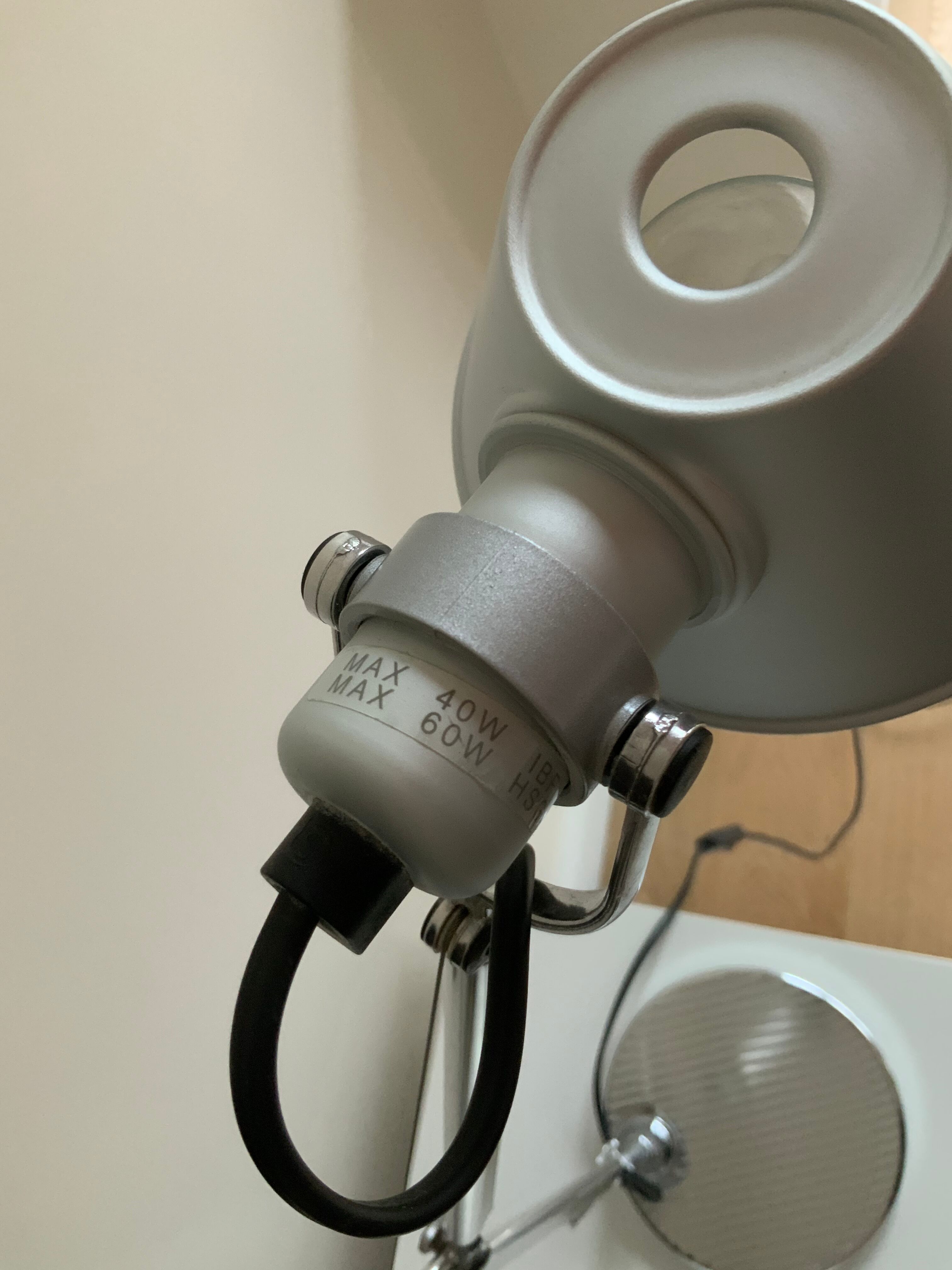 Tolomeo desk lamp