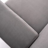 Canapé gris velour, design scandinave