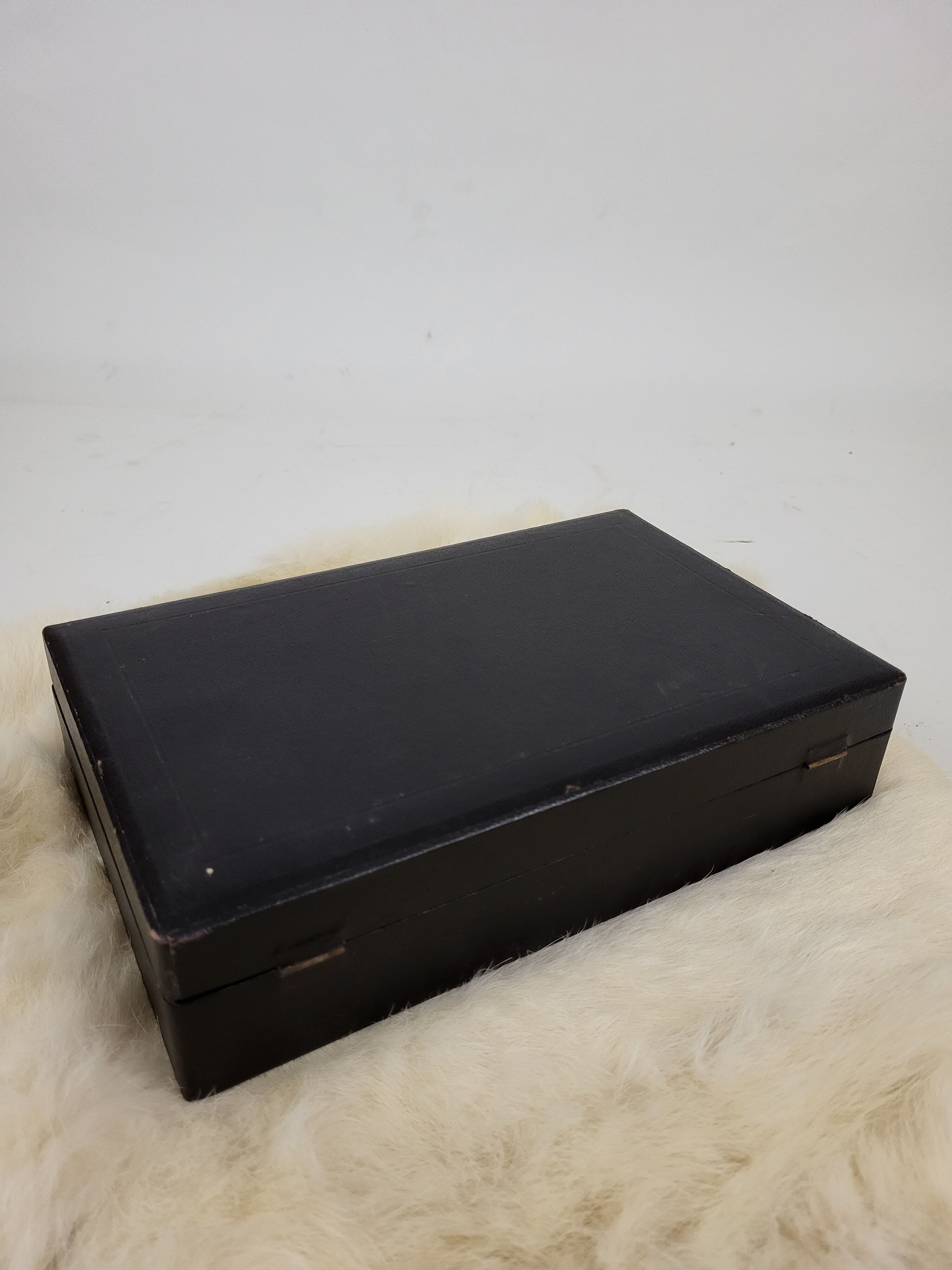 12 covers Silver metal