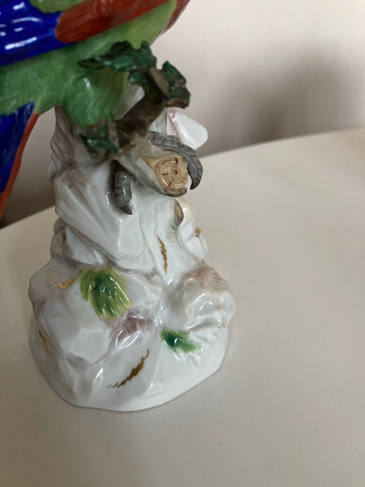 Perroquet en porcelaine de Saxe 19e signée