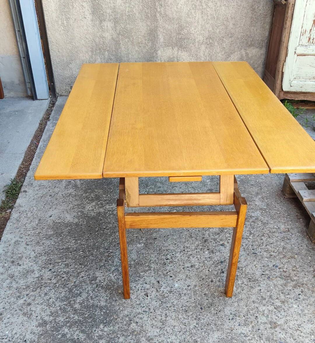 Modular vintage Scandinavian dining table in oak, 1970s.