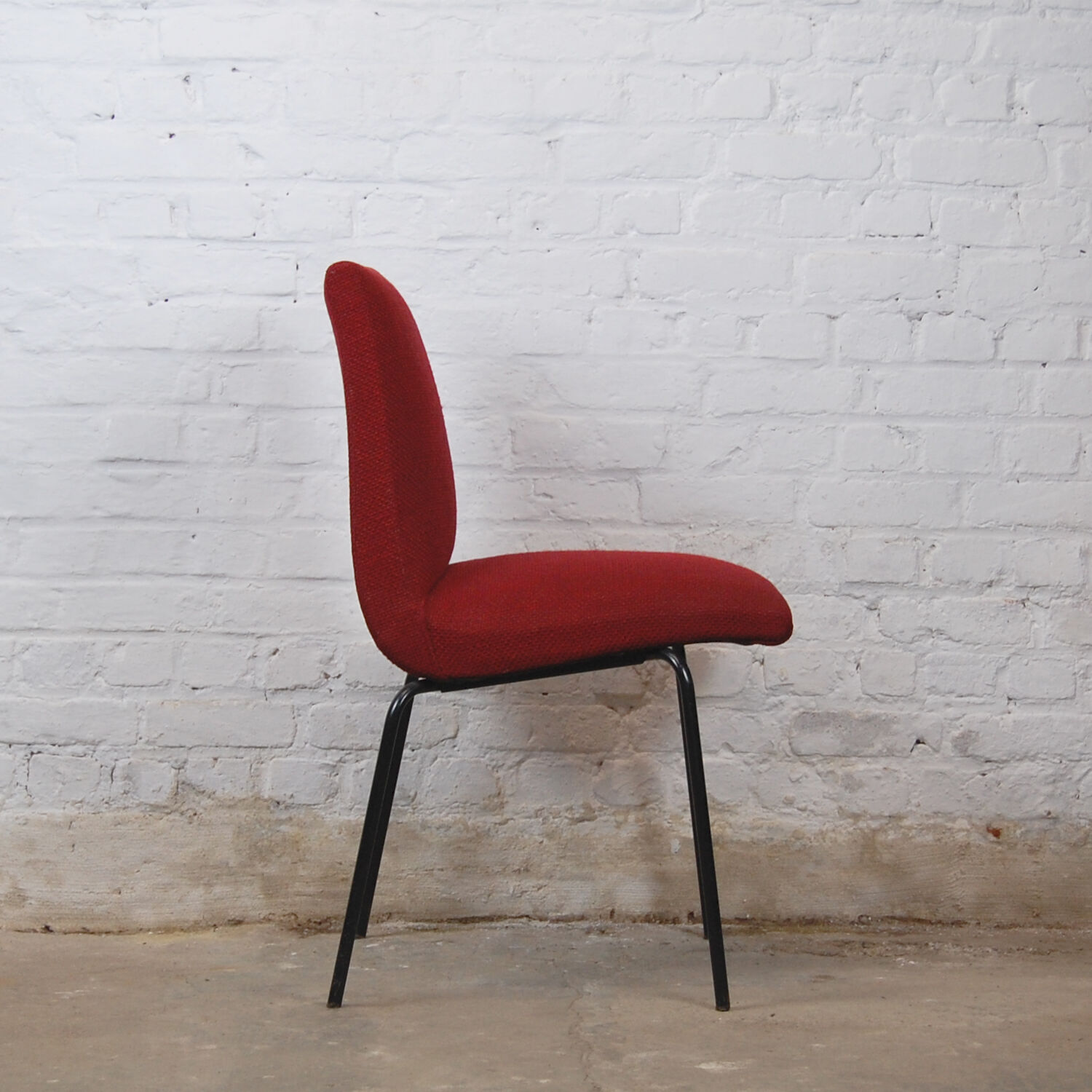 Robert chair by Pierre Guariche for Meurop