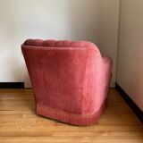 Upholstered toad armchair