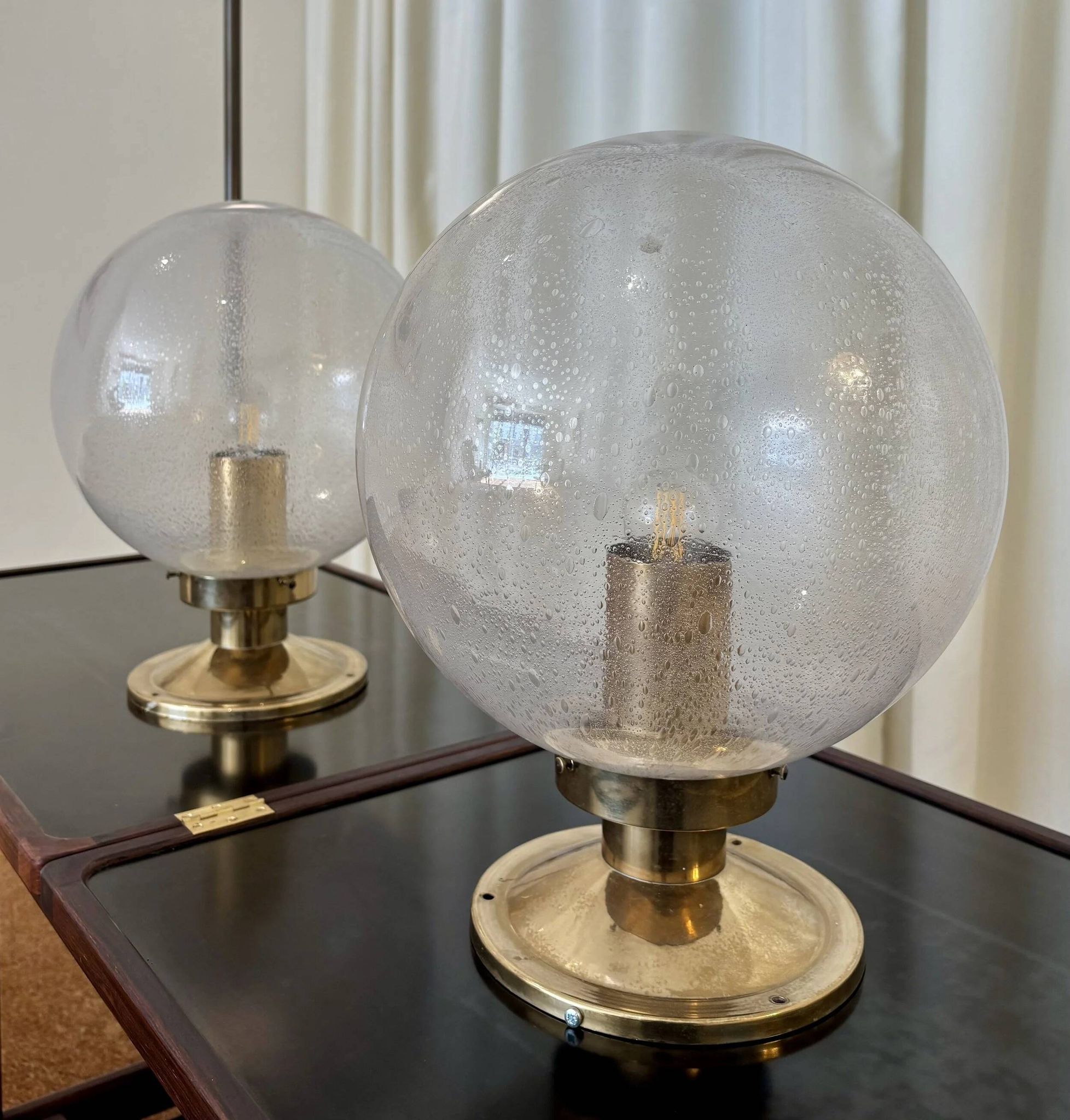 Hans Agne Jakobsson T 472 (Globus) ceiling lamp