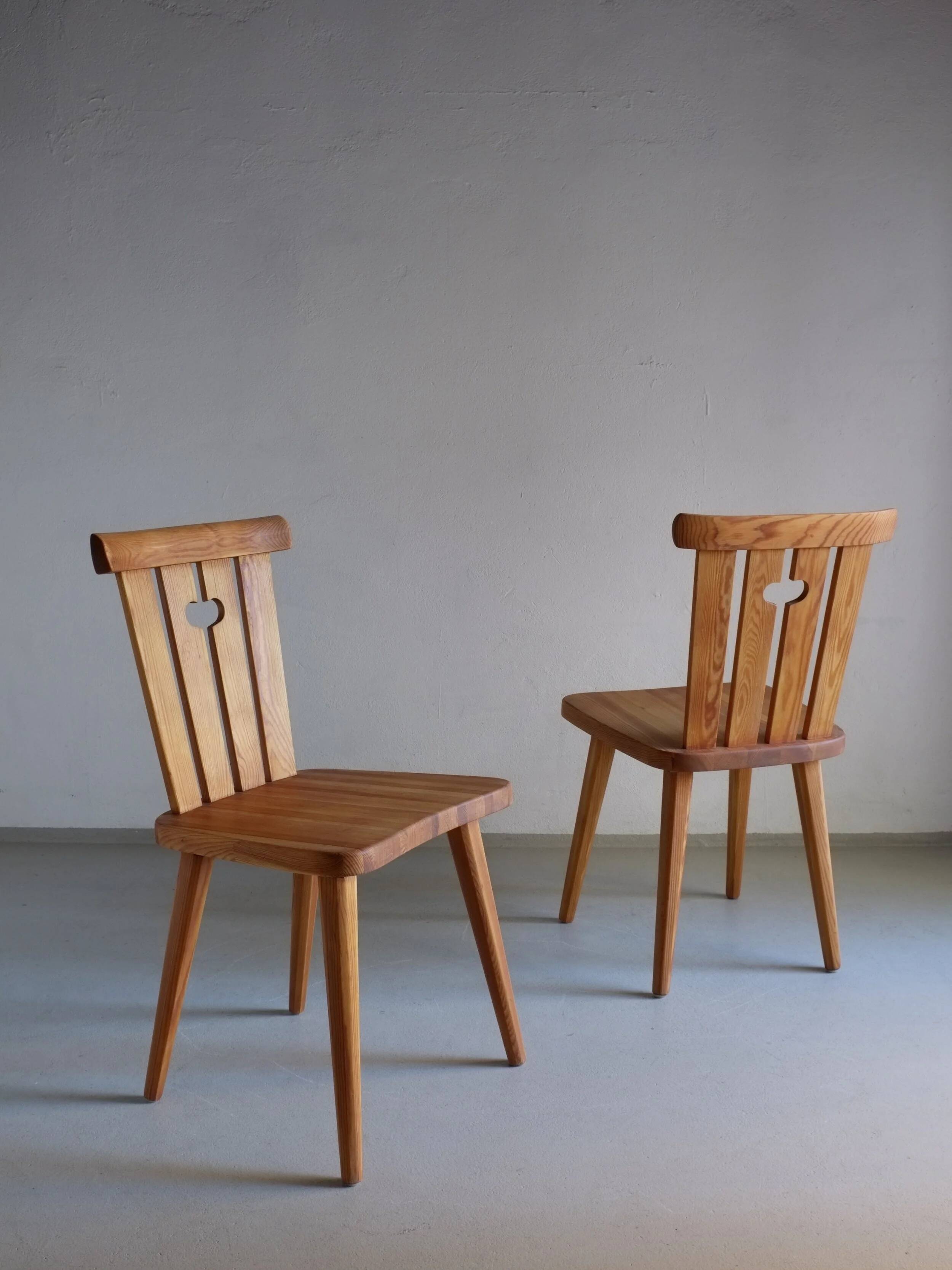 4 rustic pine chairs by Goran Malmvall | Sweden | 1940s