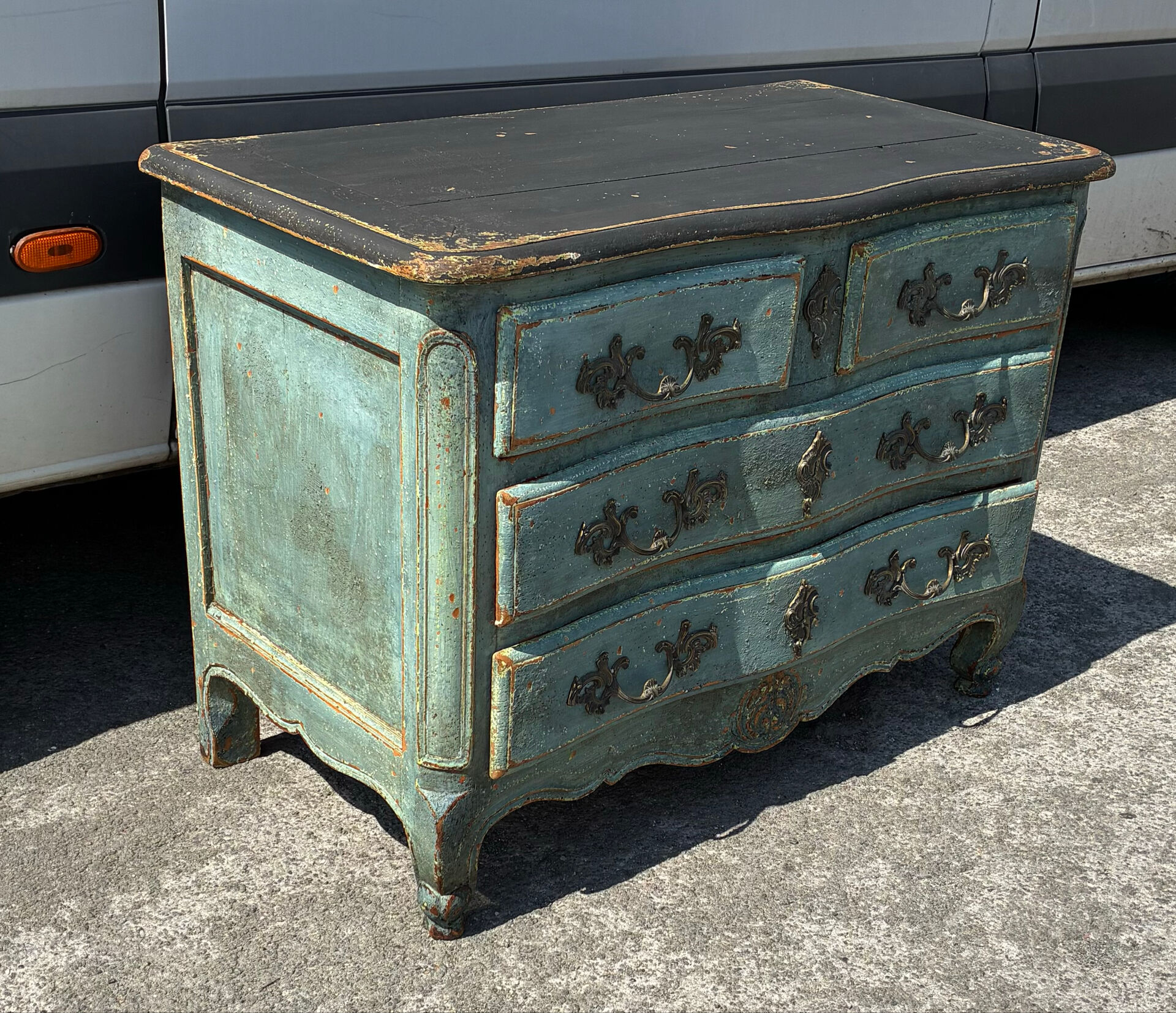 Antique Louis XV style chest of drawers