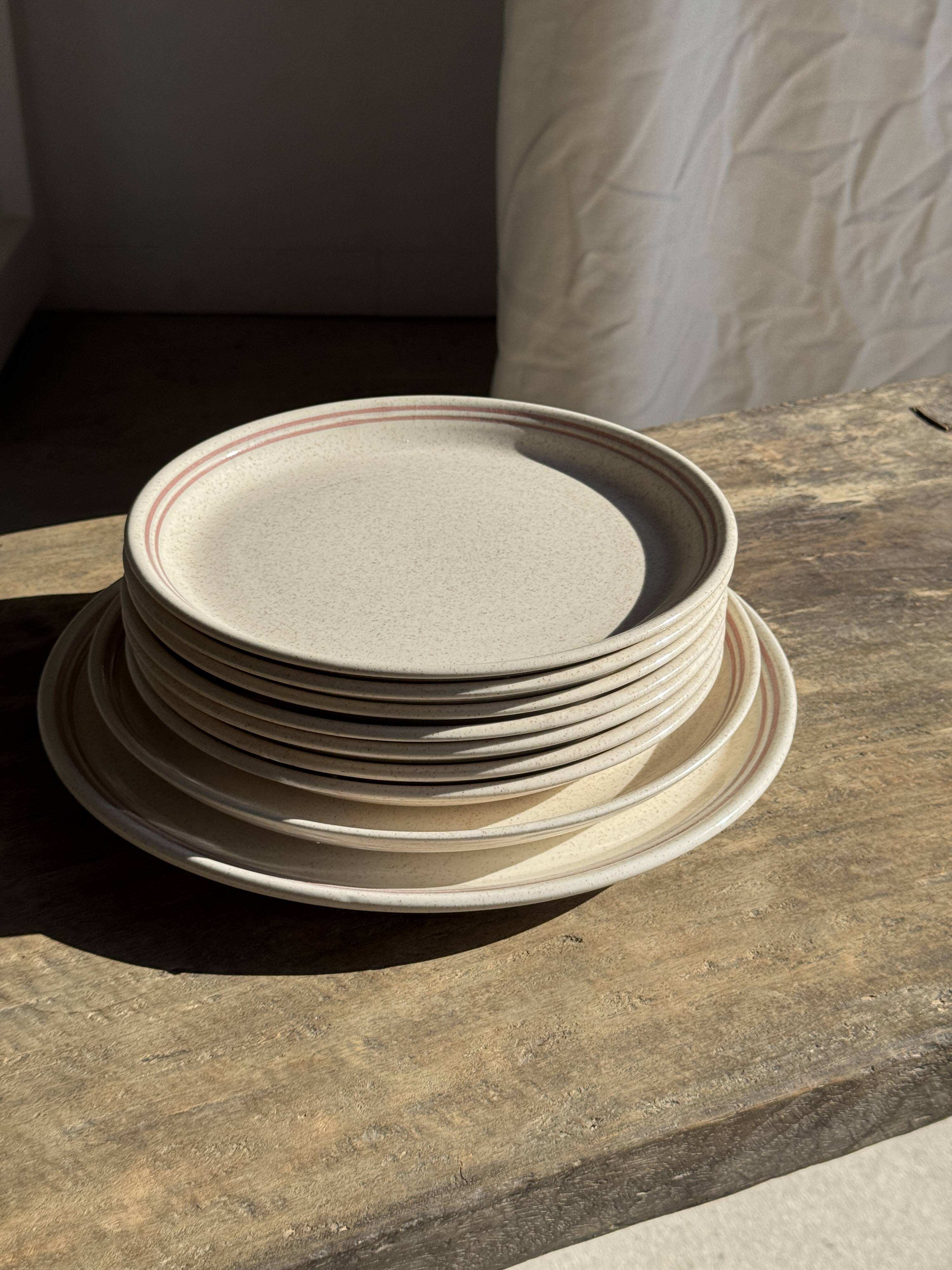 Lunéville table service Art Workshop 8 plates and 2 serving dishes
