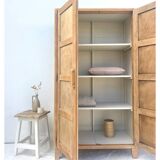 Armoire parisienne