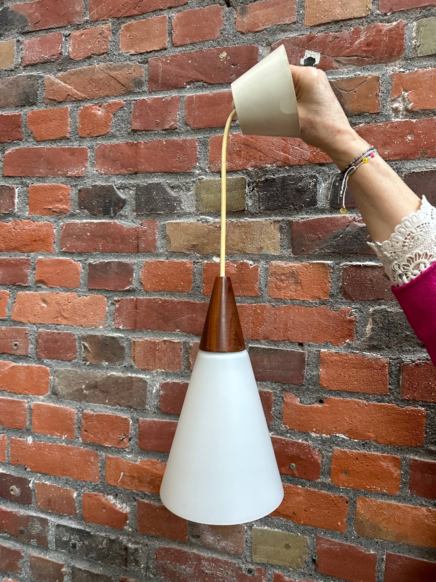 Louis KALFF suspension