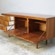 Enfilade du milieu du siècle des années 1970 par Elliots of Newbury