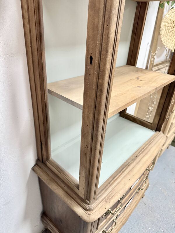 Bibliothèque ancienne