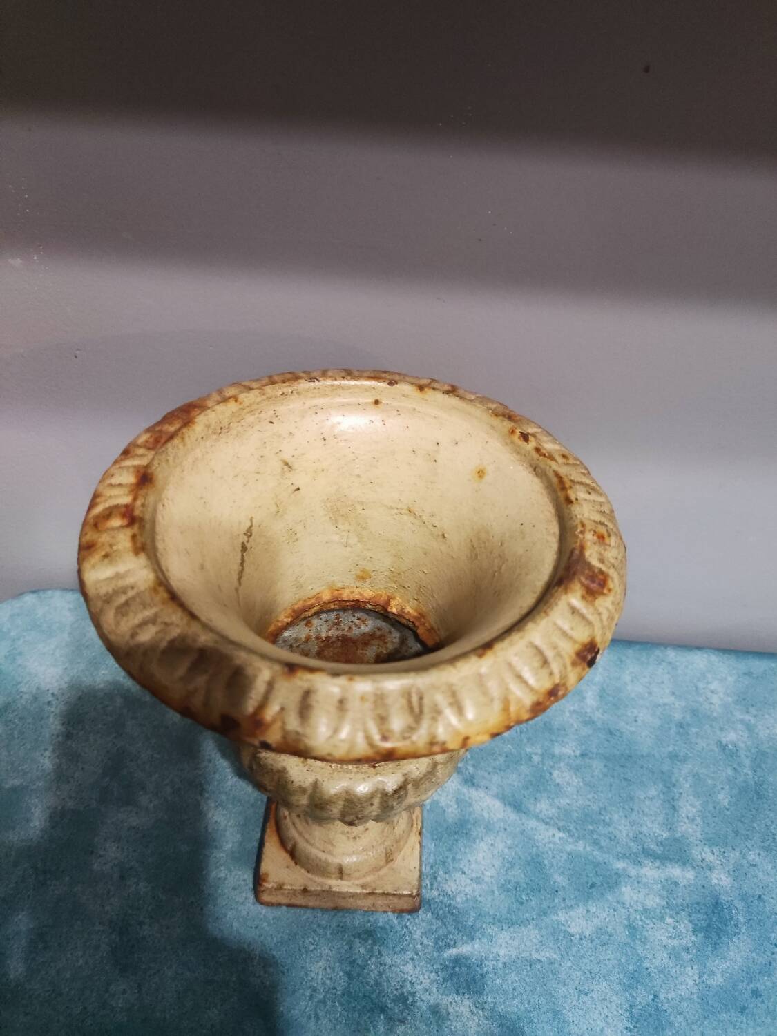 19th century cast iron Medici vase for the garden