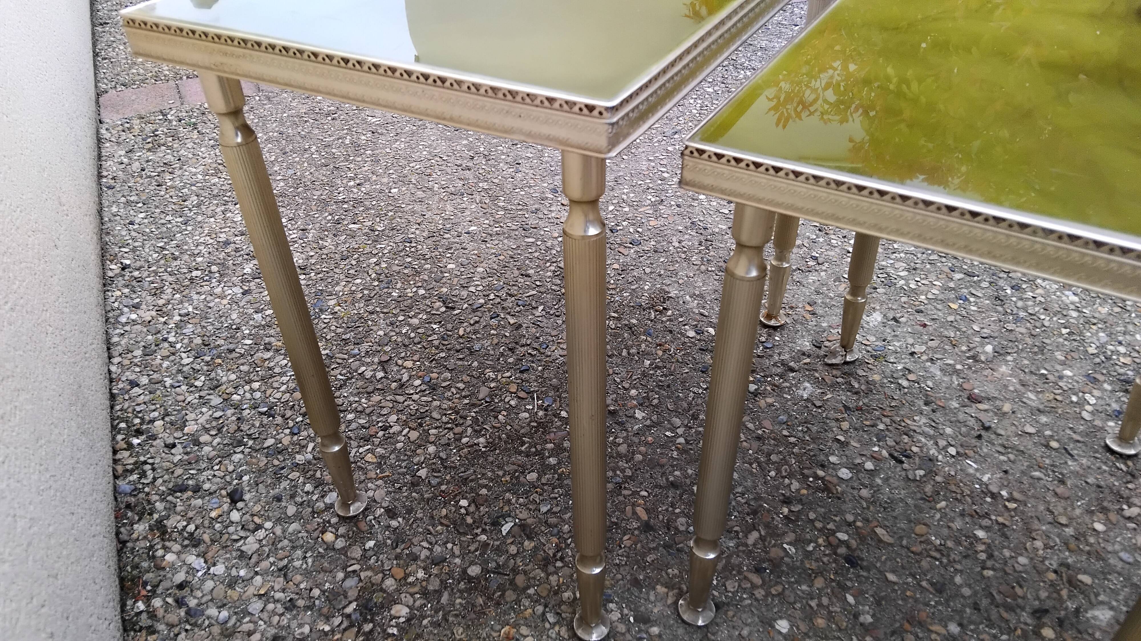 Vintage nesting table from the 70s.