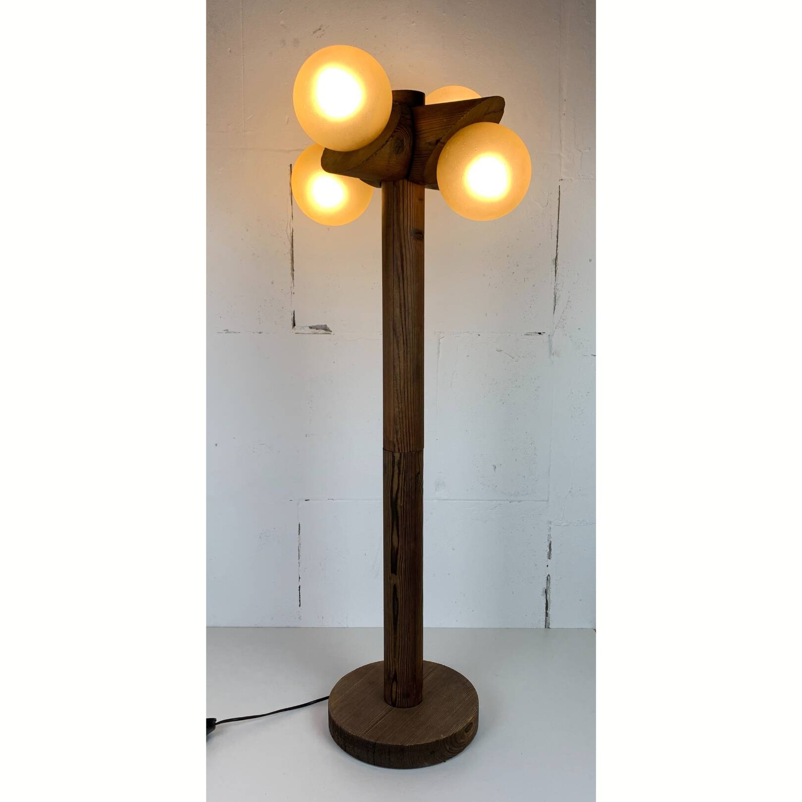 Midcentury brutalist oak floor lamp with 4 spheres, 1970s  by Temde Leuchten