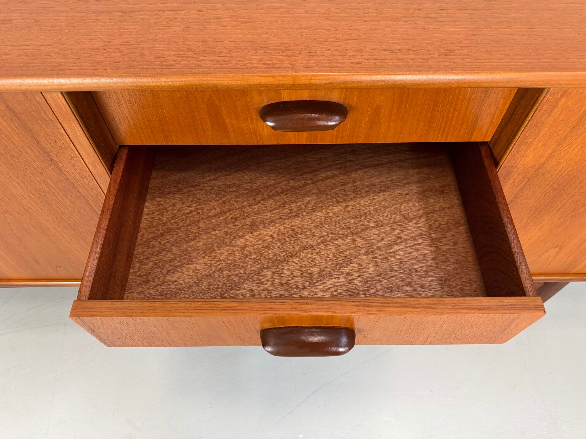 Buffet vintage G-Plan.