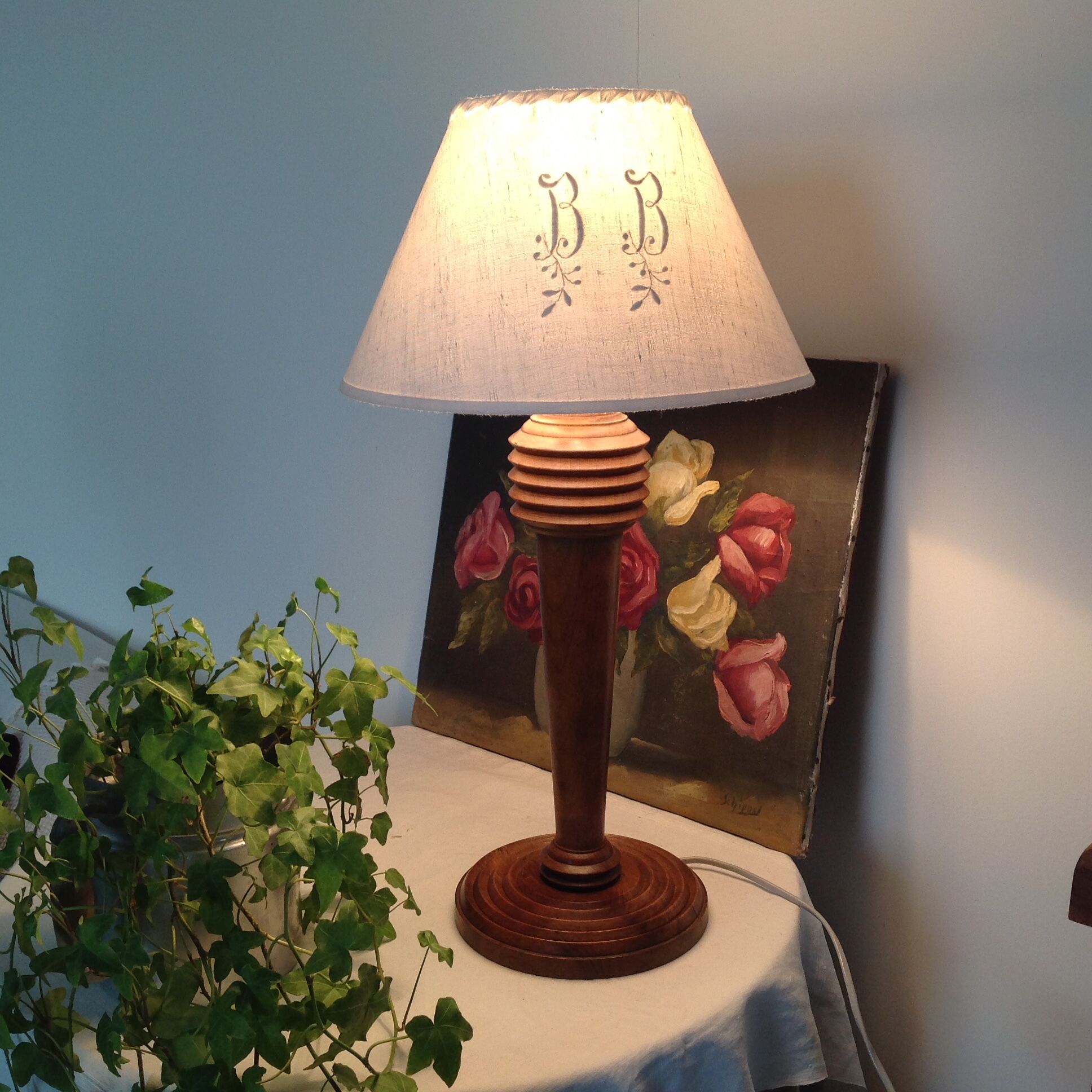 Wooden lamp foot