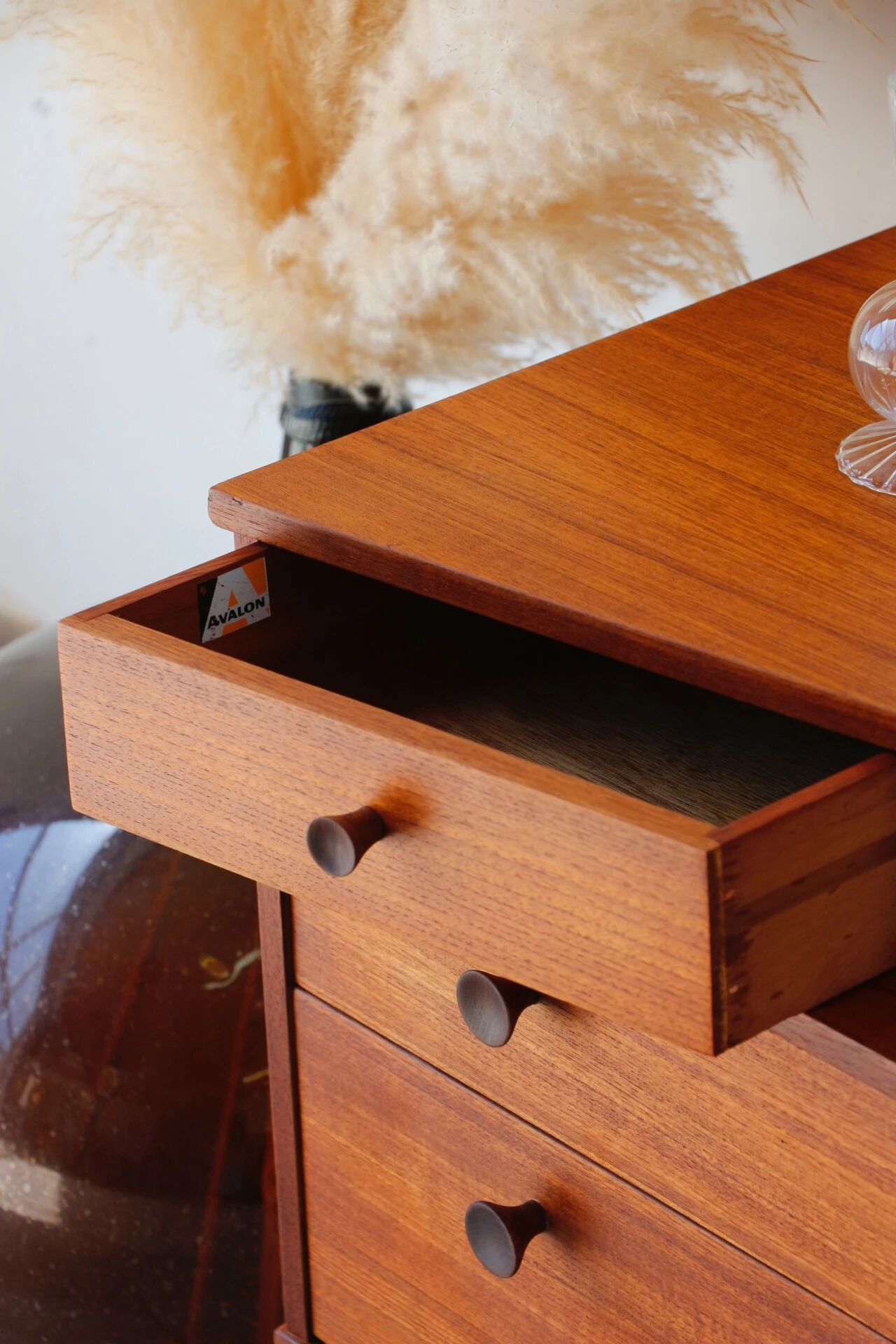 Vintage teak hairdresser Avalon – mid-century Scandinavian design