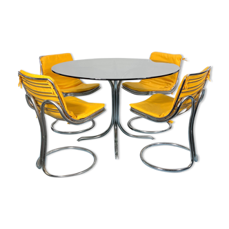 Table à manger vintage Space Age et quatre chaises