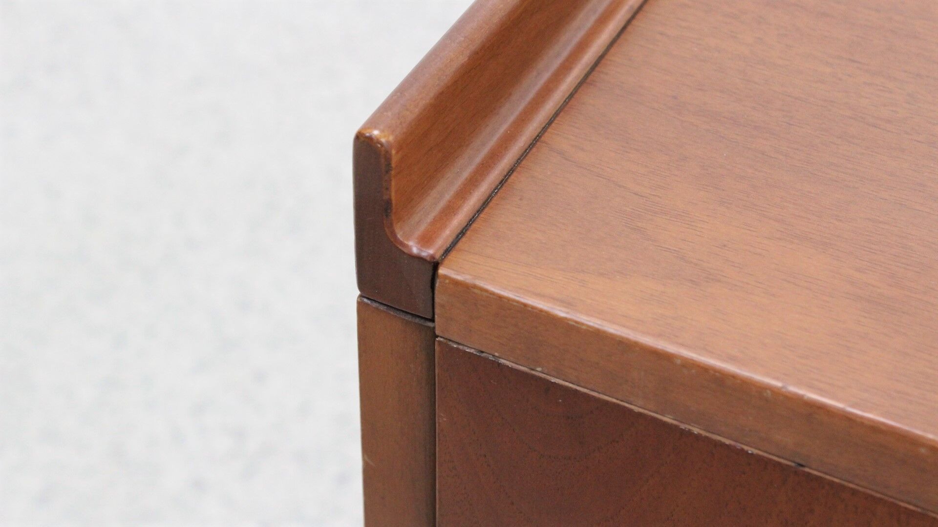 Tito Agnoli vintage nightstands Molteni 1970s