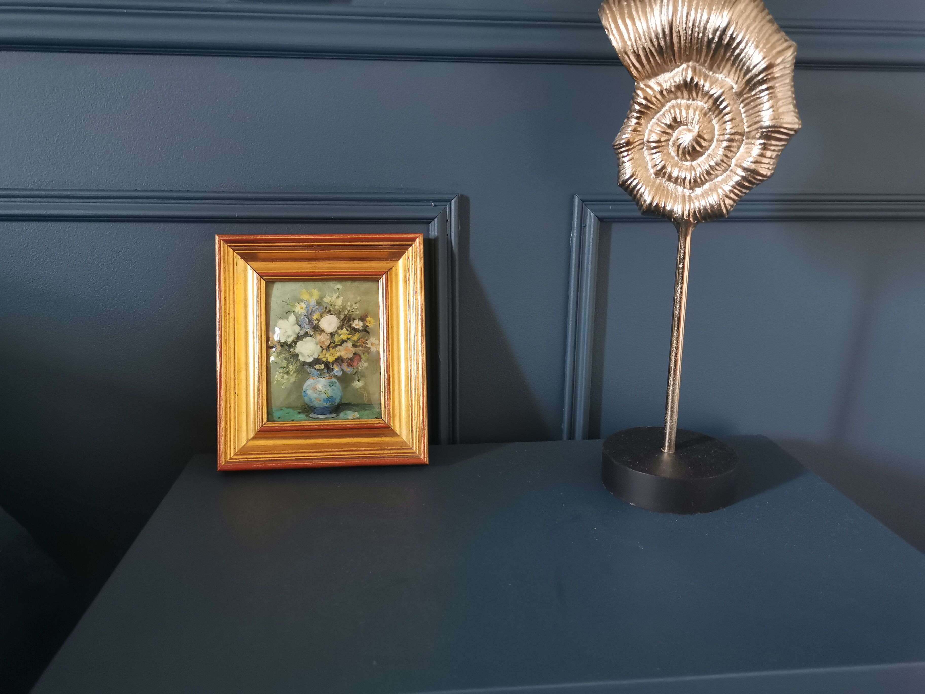 Small frame bouquet of flowers cadem process