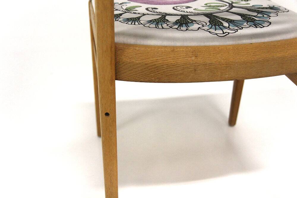 Set of 6 Scandinavian "Reno" chairs in oak, Bodafors, Sweden, 1960.