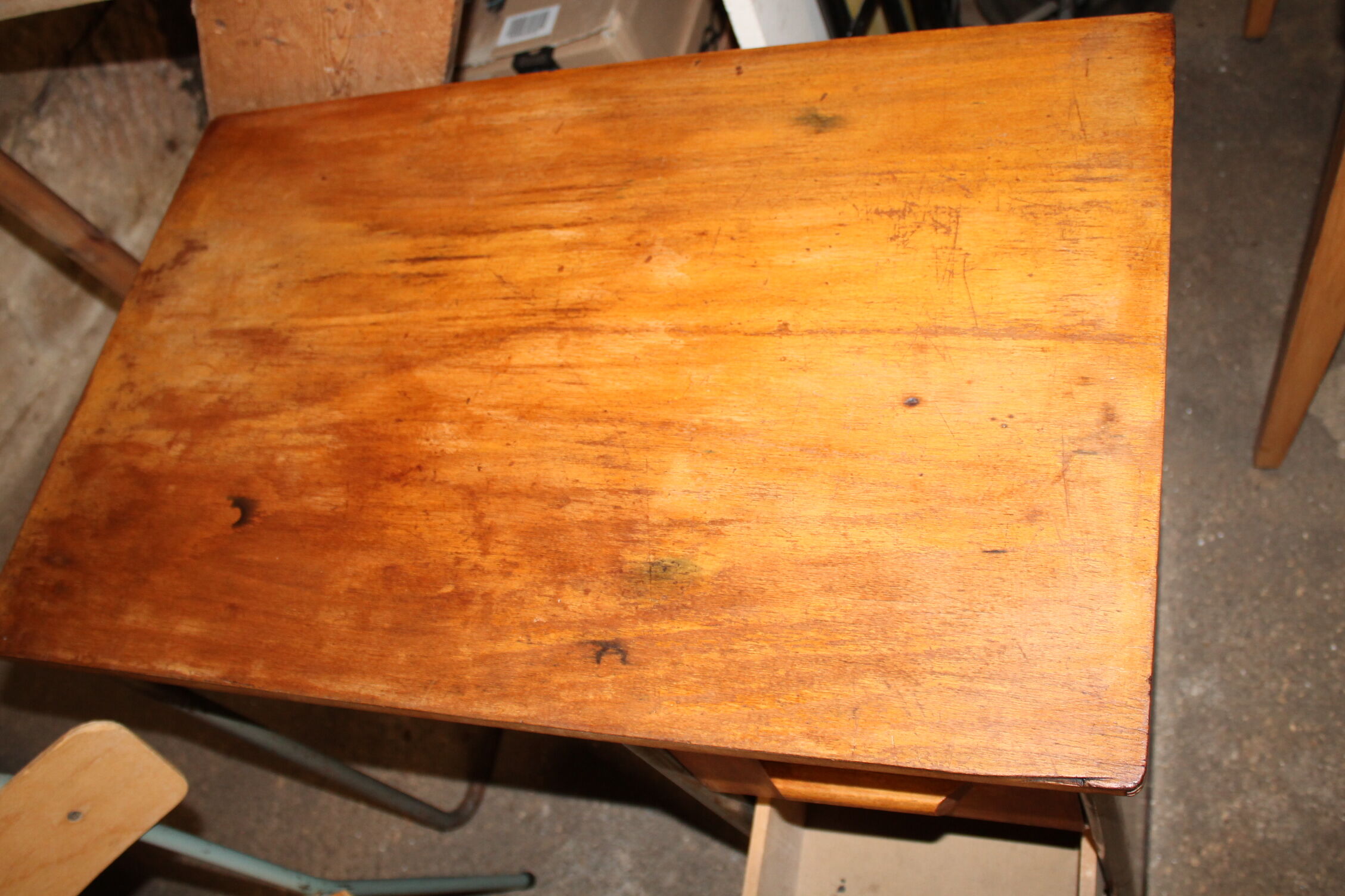 Bureau enfant et sa chaise assortie