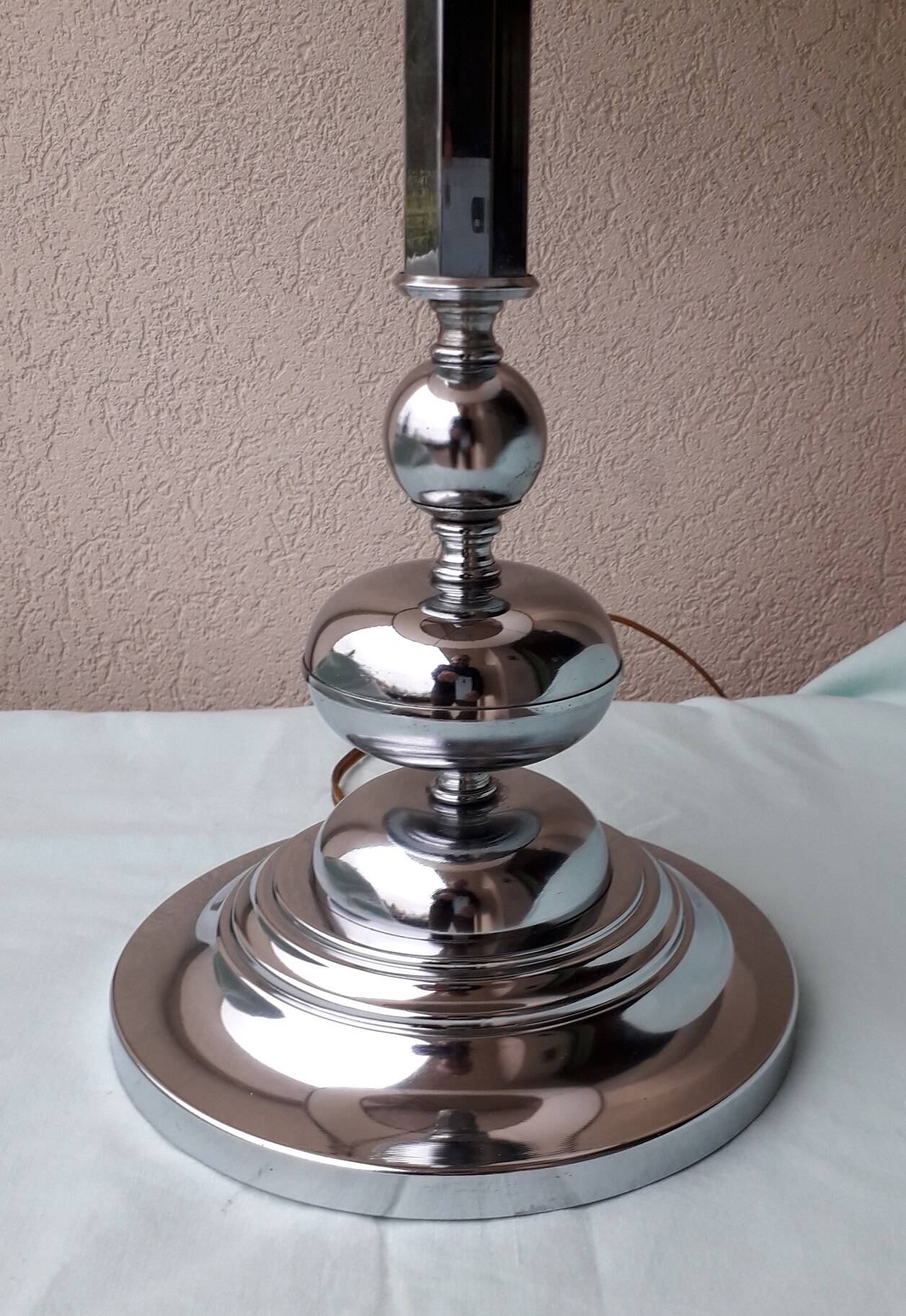 Chrome metal lamp