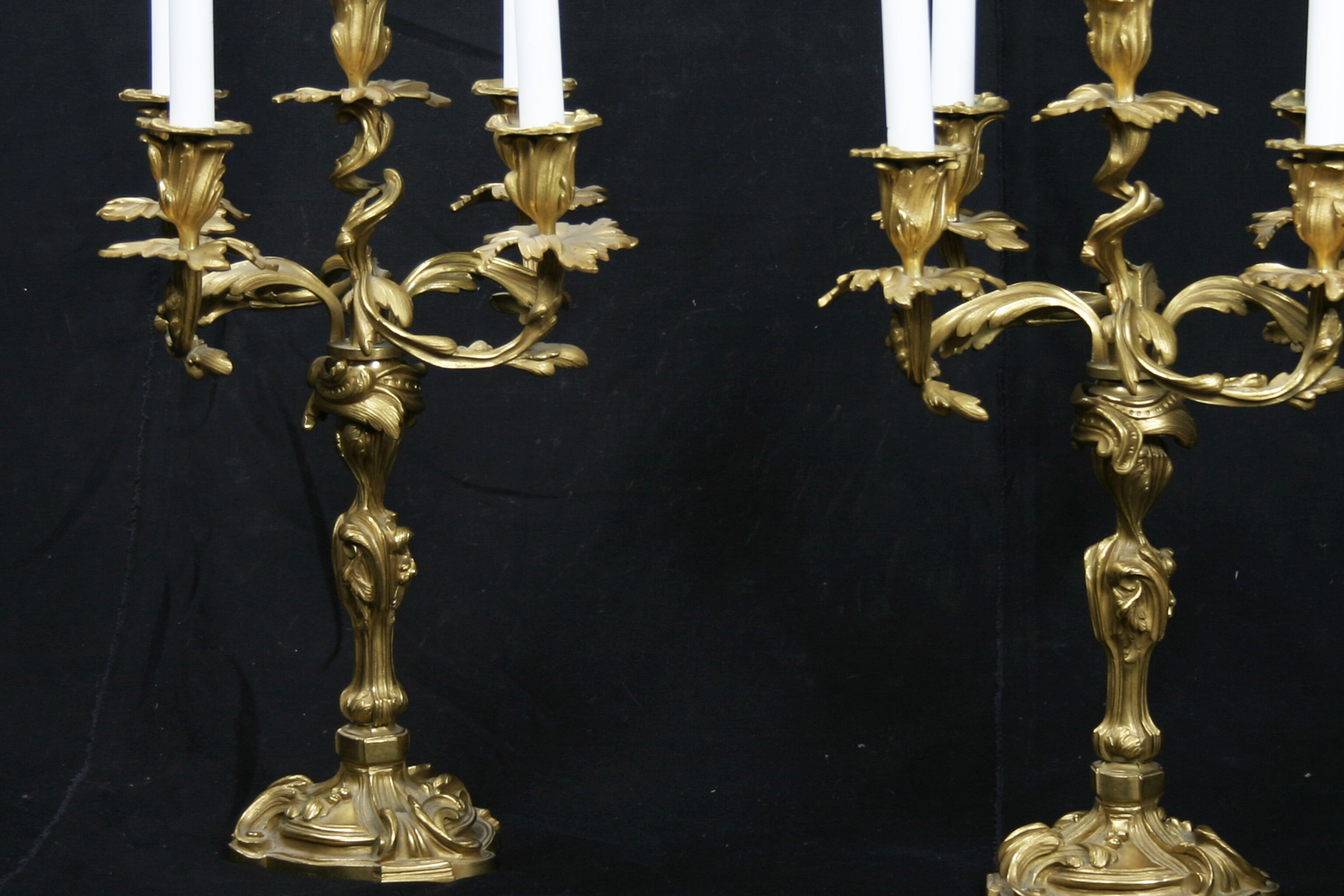 Pair of candelabra of time Napoleon III bronze, Style Louis XV