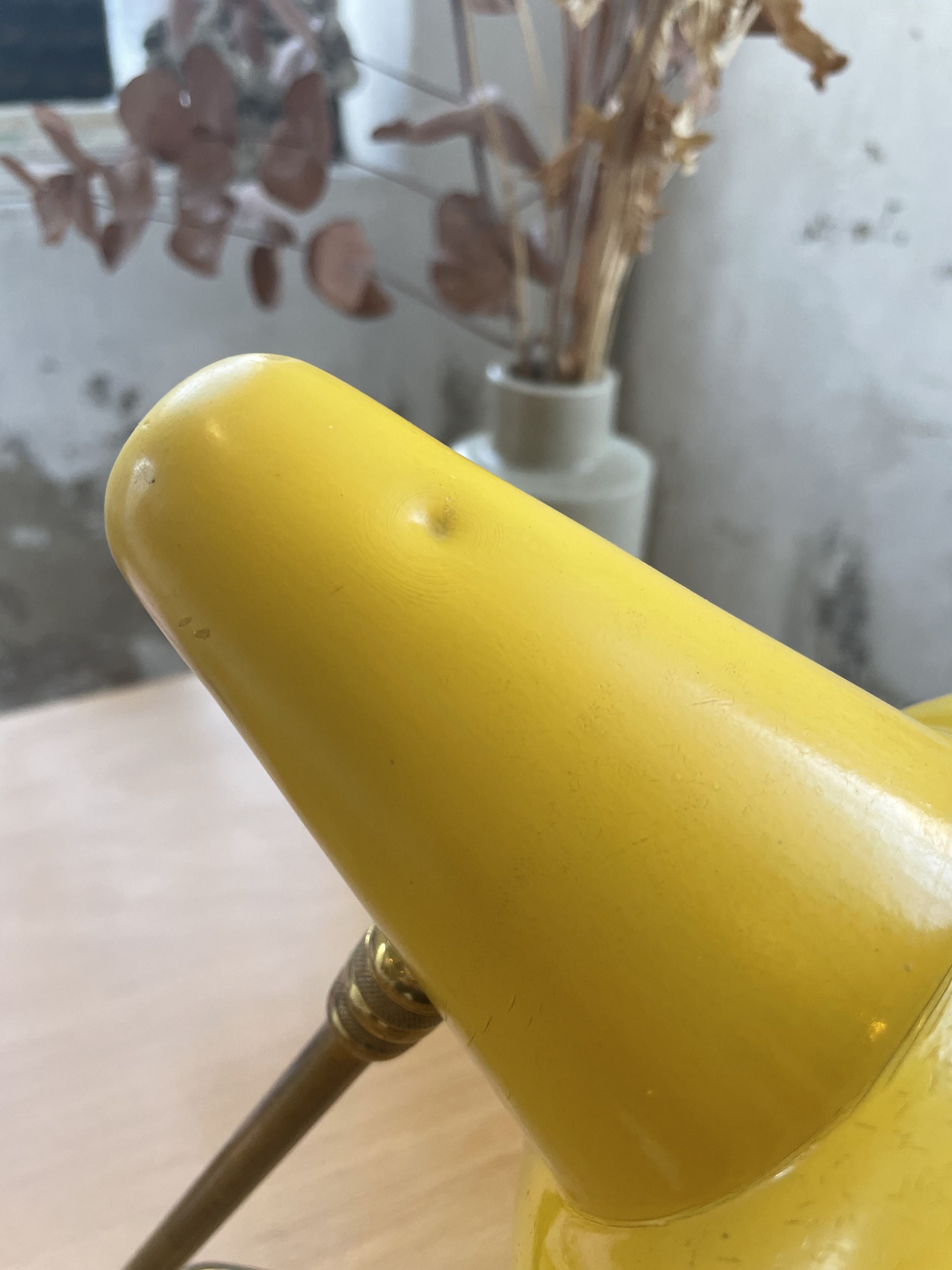 Lampe de bureau cocotte jaune