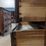 18th century Louis XIV period chest of drawers in solid walnut