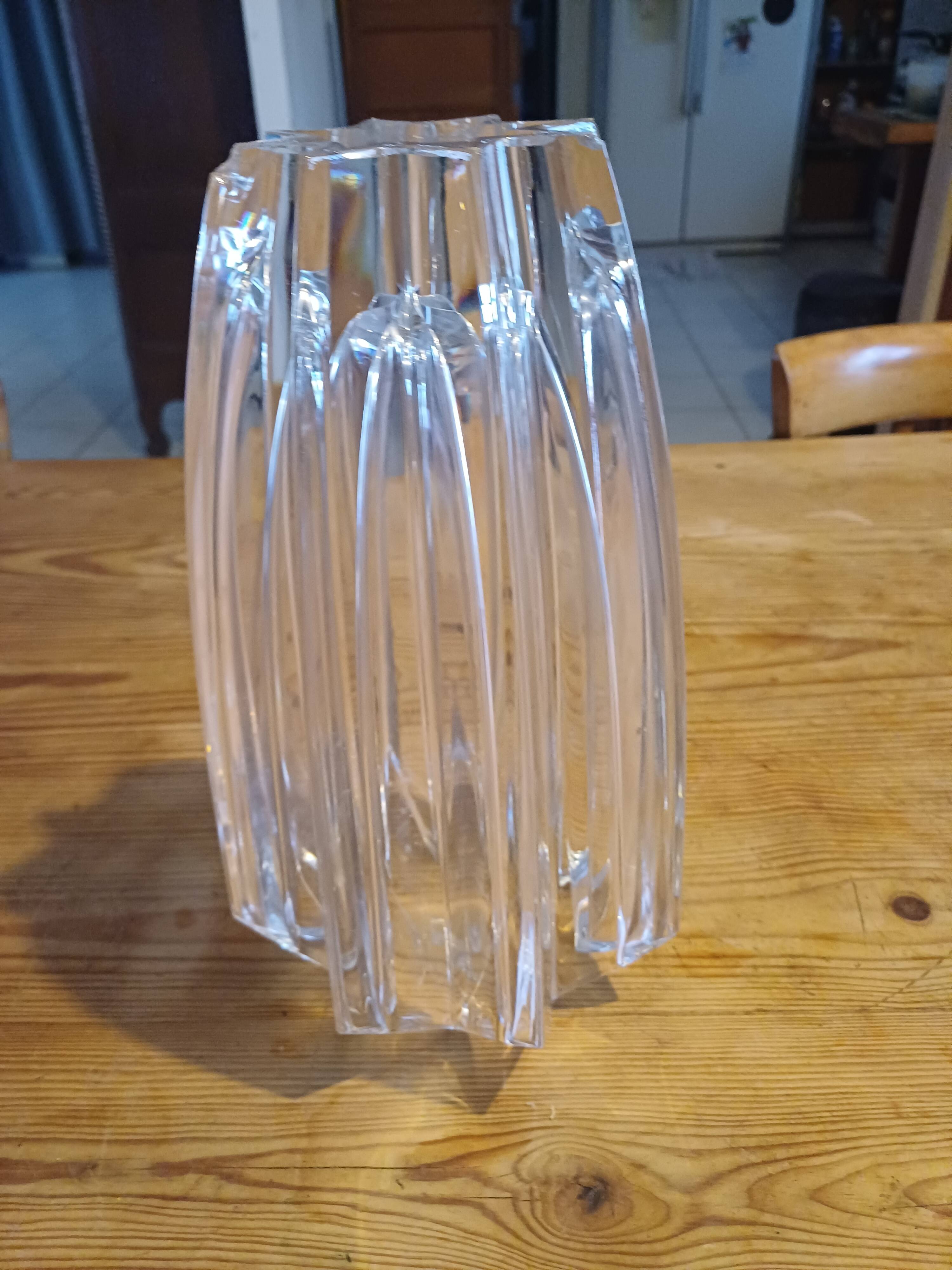 Art deco crystal vase