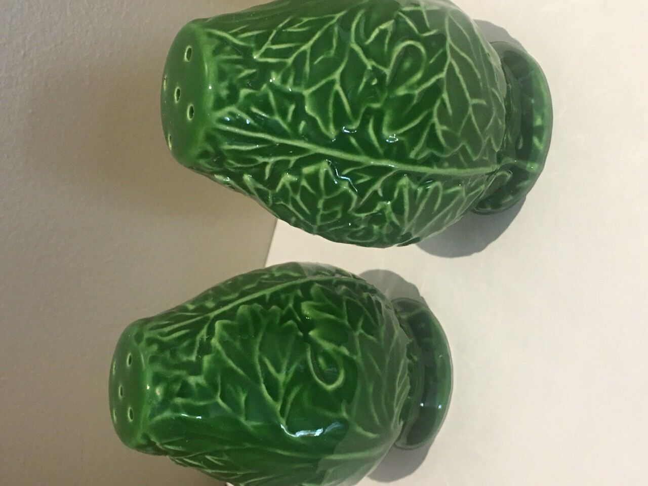 Salt and pepper shaker choux