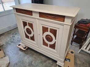 Old sideboard with 2 doors, lower St Hubert