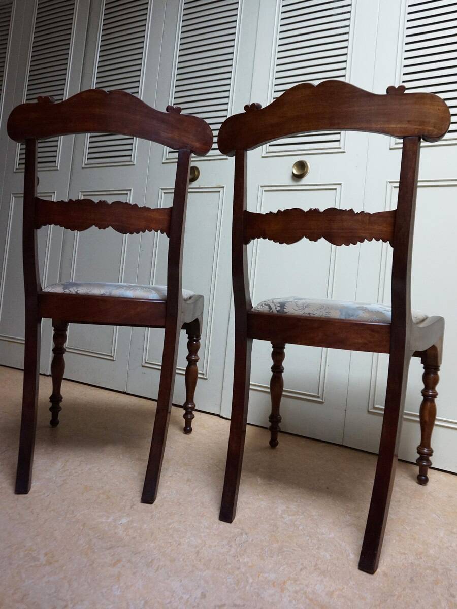 Pair of English Mahogany Sheraton Side Chairs, 1830s