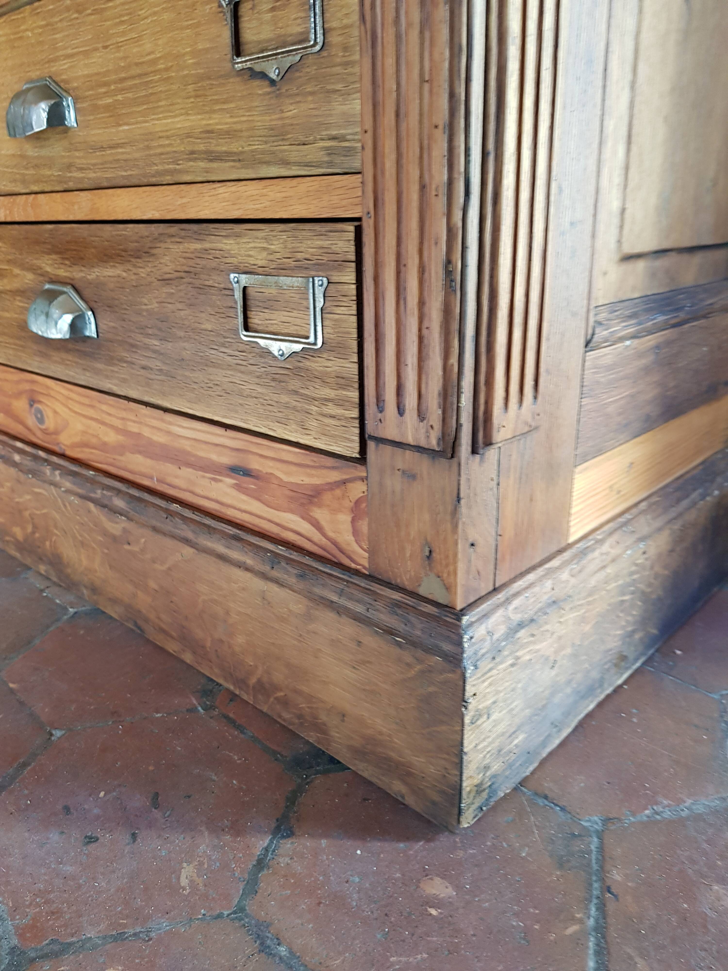 Furniture of trade with drawers