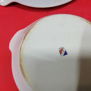 4 dishes or flowery ramekins