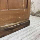 Central island trading counter in walnut
