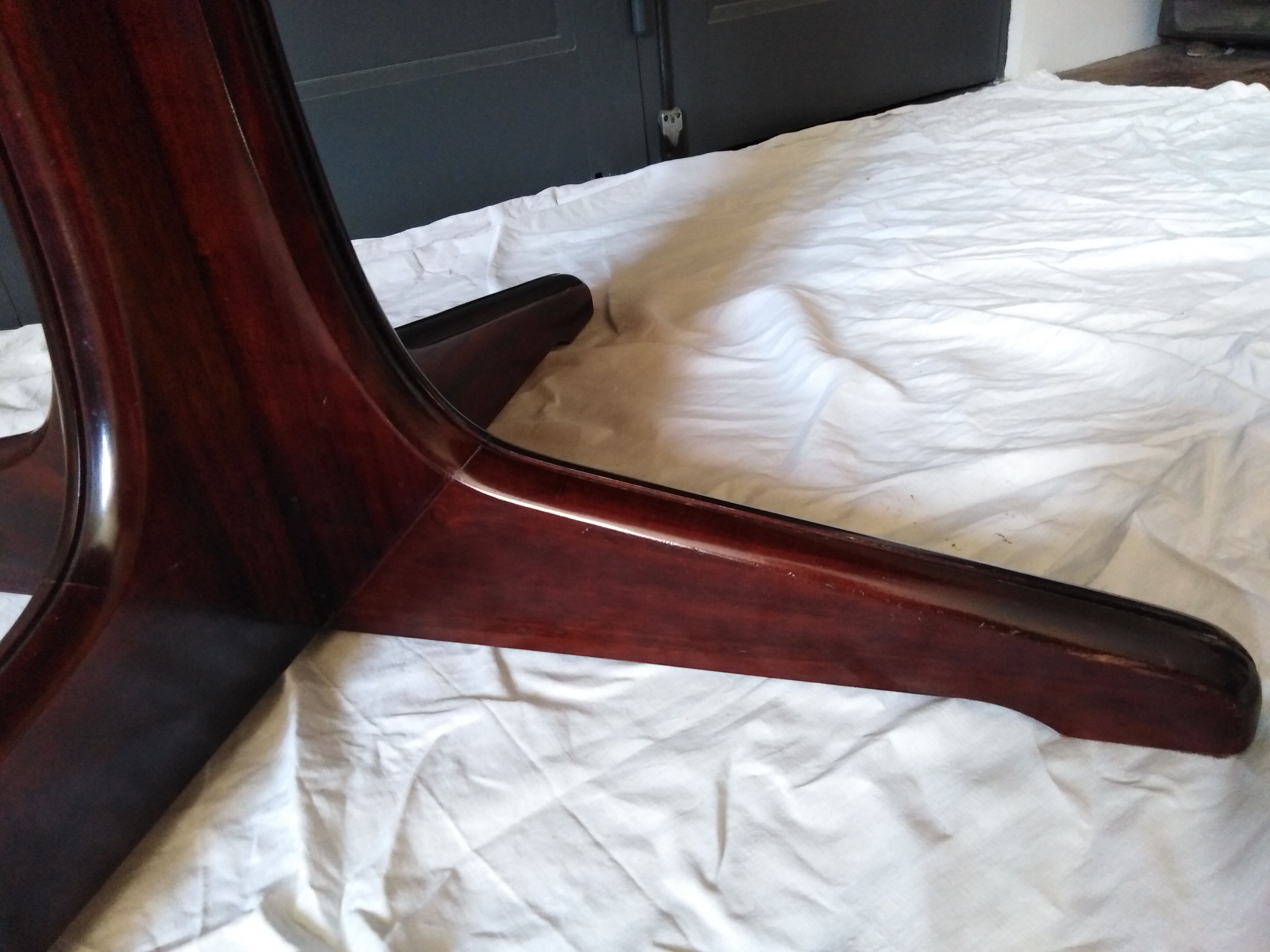 Baumann extended round table