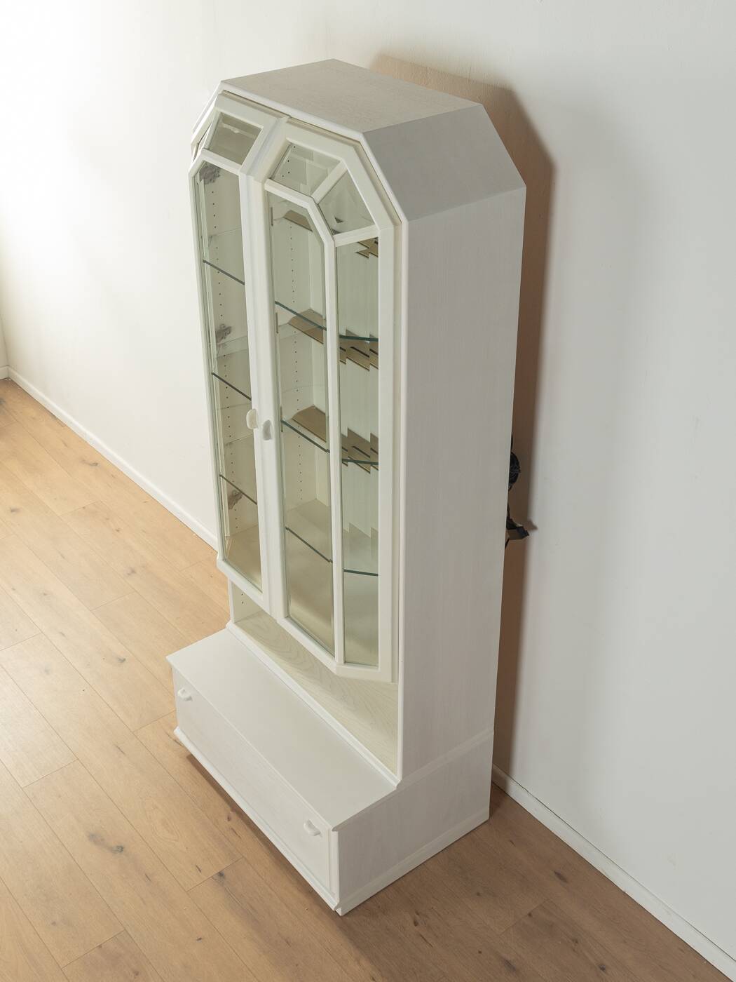 Illuminated display case from the 80s