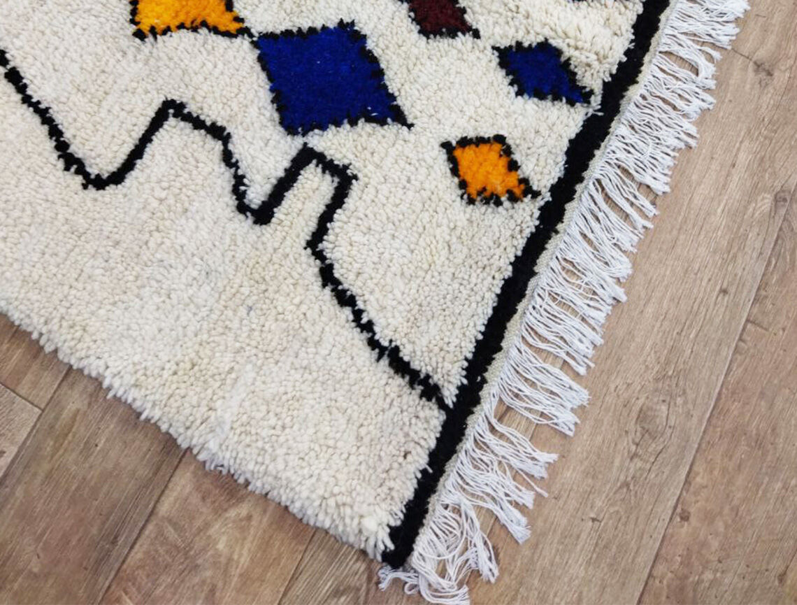 Handmade moroccan berber carpet 228x 149 cm