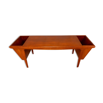 Table basse scandinave vintage années 50 60 en teck avec porte-revues