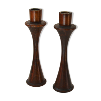 Paire de bougeoirs scandinaves en bois