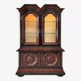Baroque-style backlit display cabinet in wood, glass and velvet