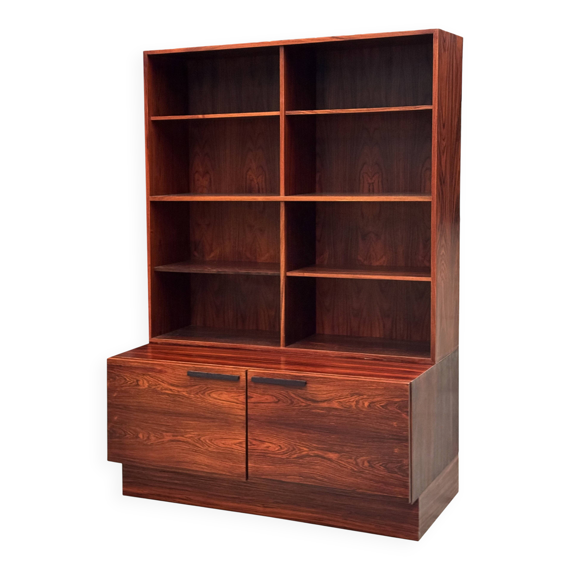 Scandinavian library in rosewood designed by Ib Kofod Larsen.